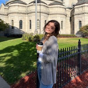 Meet your Posher, Emma